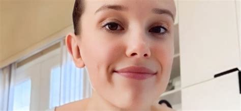 sexy millie bobby brown|Millie Bobby Brown Frees The Nipple In Skimpy。